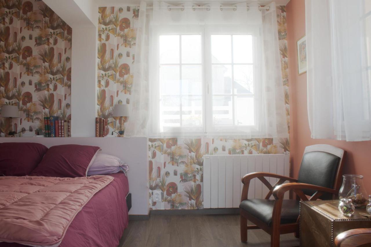 Du Cote De Chez Swann 1 Bed & Breakfast Trouville-sur-Mer Exterior photo