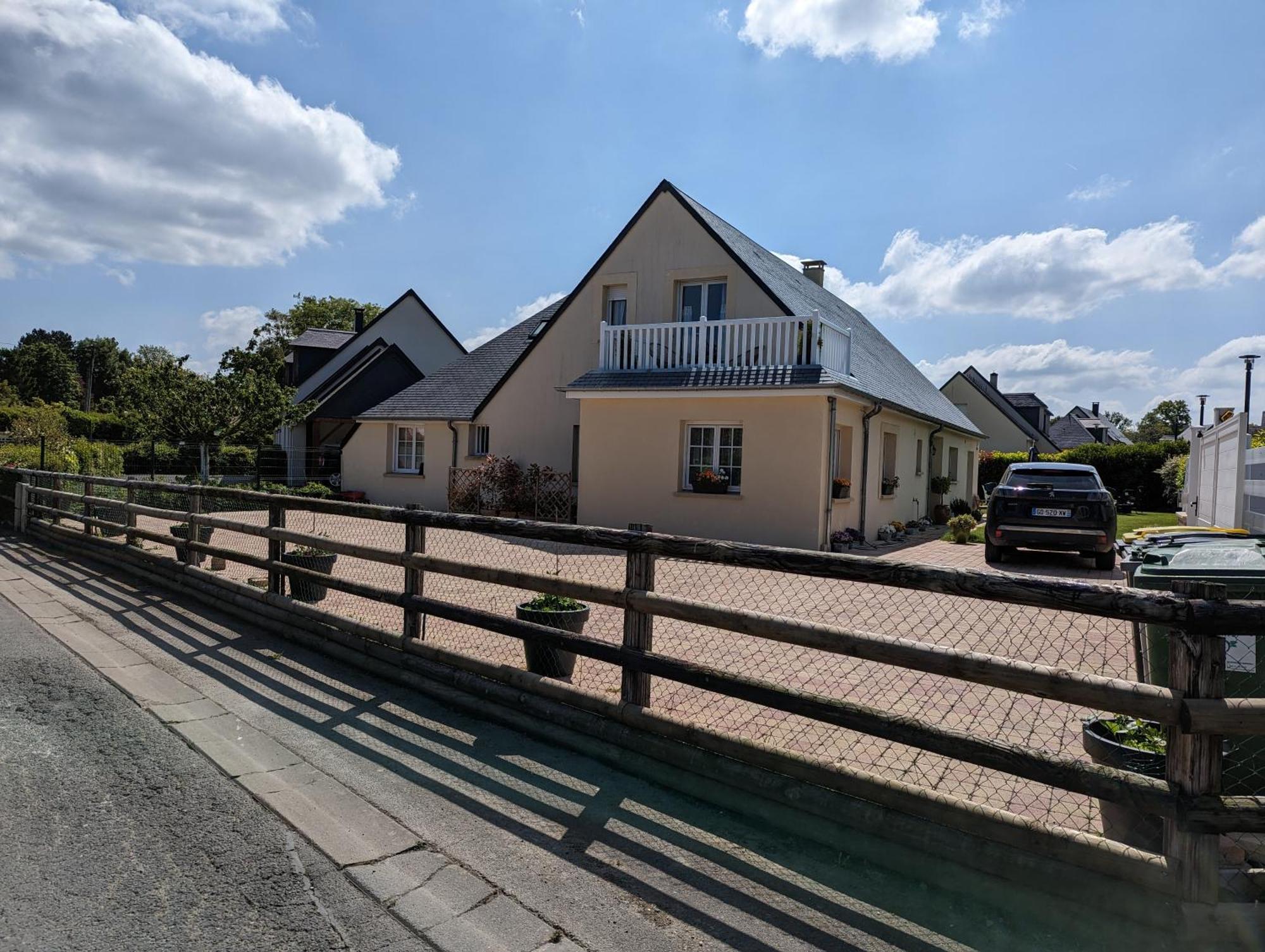 Du Cote De Chez Swann 1 Bed & Breakfast Trouville-sur-Mer Exterior photo